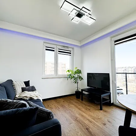 Modern 4bd, Balcony, Family